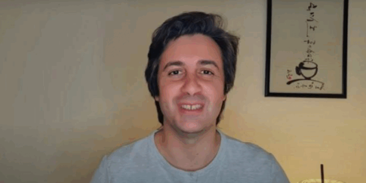 Süni intellektin verdiyi taktika ilə universitetə qəbul oldu - FOTO