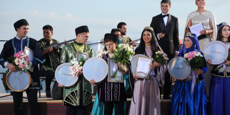 Muğam müsabiqəsində qalmaqal: “Biz onlara insaflı yanaşdıq” - Xalq artisti