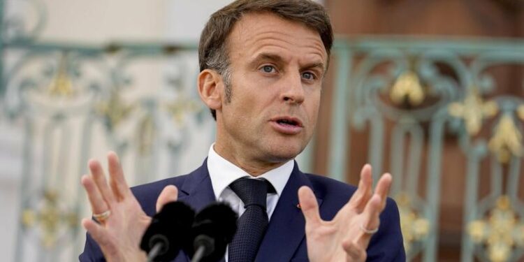 Putin Zelenski ilə görüşəcəyini təsdiqləməsə, deməli, Trampı aldadıb - Makron