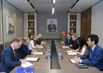 Ceyhun Bayramov Maqdalena Qrononu qəbul edib