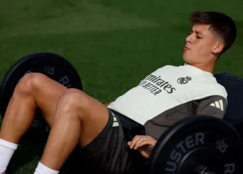 Arda Gülər Kroos və Modriçin varisi oldu