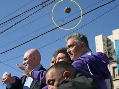 Argentina prezidenti daşqalaq edilib