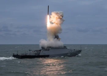 Ukrayna Rusiyayanın “Kalibr” raket daşıyıcısını VURDU