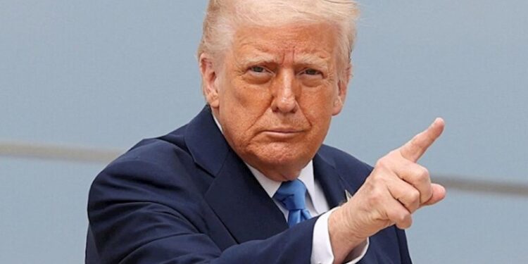 "Mən diktator deyiləm, amma bir çox amerikalı bunu istəyir"