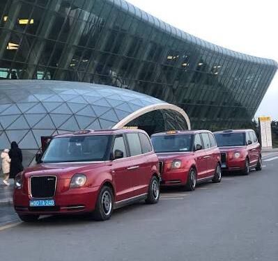 “Aeroporta digər taksilərin buraxılmaması qanunsuzdur" - İqtisadçı