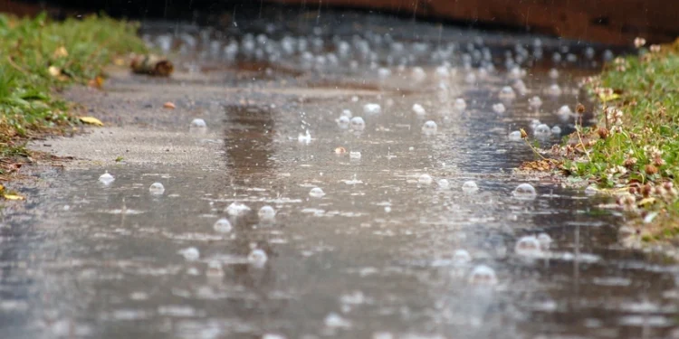 Bəzi ərazilərdə leysan yağıb, şimşək çaxıb