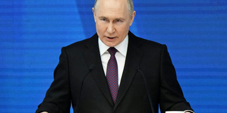 Putin: Ukrayna ilə təmaslara hazıram, amma bunun mənasını görmürəm