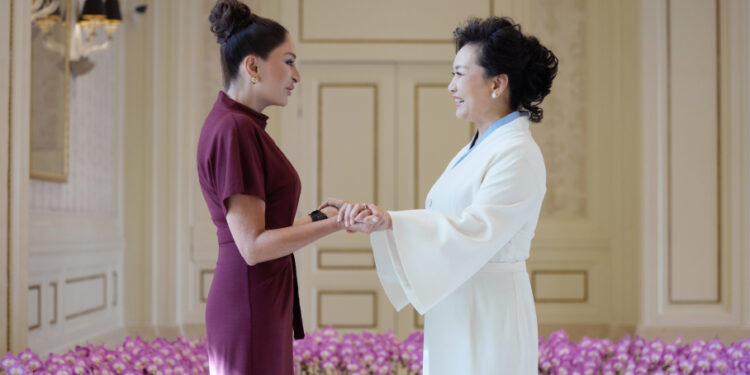 Mehriban Əliyeva Çində gəmi gəzintisində iştirak edib - FOTOLAR