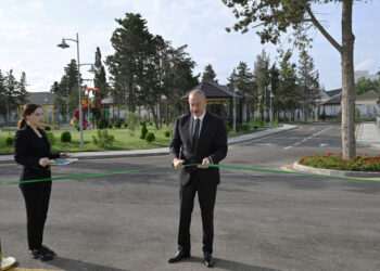 Prezident Yazıçılar Birliyinin Yaradıcılıq Evinin açılışında – FOTOLAR