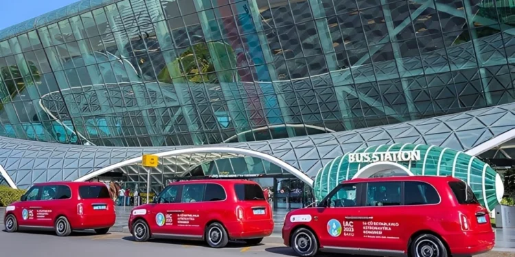 Bakı aeroportunda yeni taksi qaydaları - Qiymətlər AÇIQLANDI