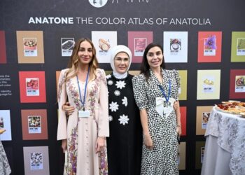 Leyla və Arzu Əliyevalar Nyu-Yorkda sərgidə iştirak etdilər