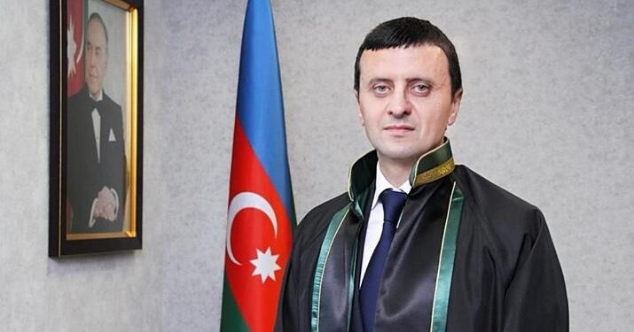 Adnan Əhmədzadənin vəkili işdən çıxarıldı