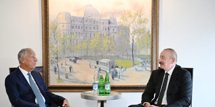 İlham Əliyev Nyu-Yorkda ABŞ Ticarət Palatasının baş vitse-prezidenti ilə görüşüb