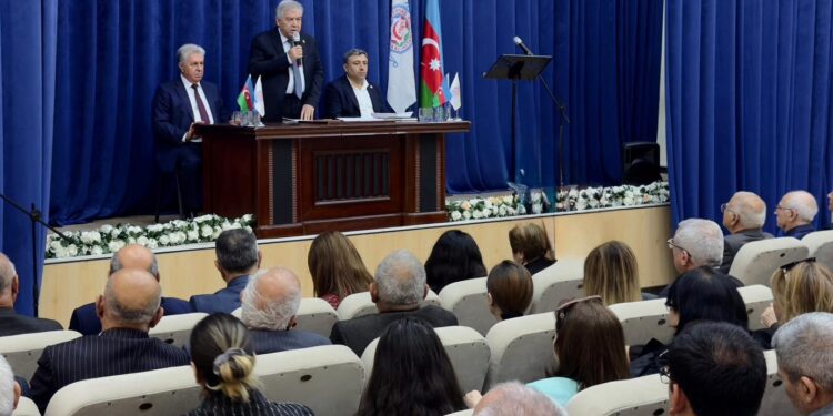 VHP Ali Məclisinin yeni sədri seçildi