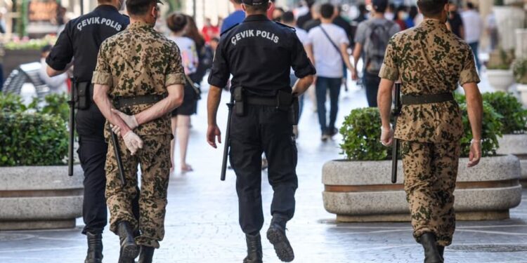 Xüsusi karantin rejiminin müddəti uzadıldı