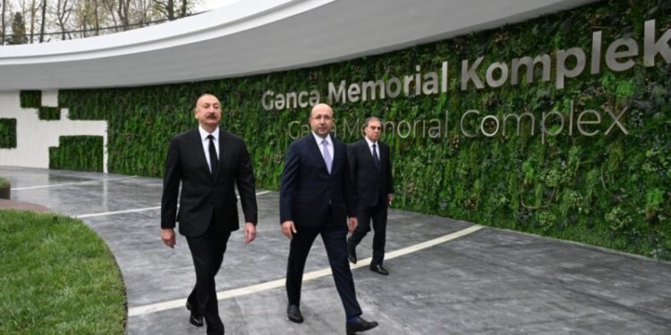 Prezident Gəncə Memorial Kompleksinin açılışını edib - YENİLƏNİB + FOTOLAR