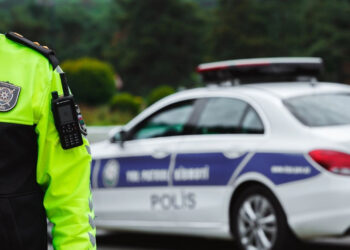 Yol polisindən küləkli hava ilə bağlı xəbərdarlıq