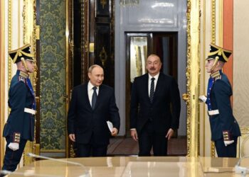 Putin Əliyevlə buna görə görüşmək istəmədi – Politoloq