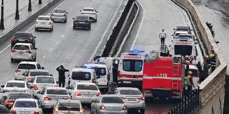 Babək prospektində qəza olub, sürücü ölüb