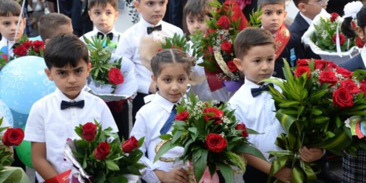 Dərs ilinin başlanma tarixi ilə bağlı – RƏSMİ AÇIQLAMA