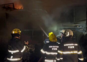 Bakıda təkər bazarında YANĞIN