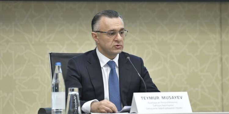 Nazir qalmaqallı prorektoru işdən çıxardı - Yerinə sabiq rəis gətirildi