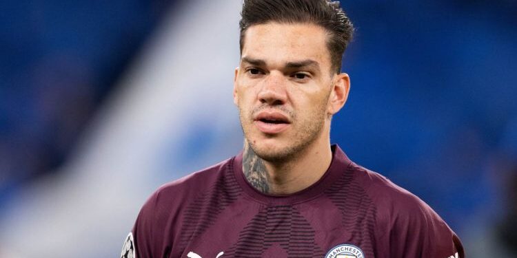 Məşhur qolkiper "Fənərbaxça"yla razılaşdı - Bu gün İstanbula gəlir