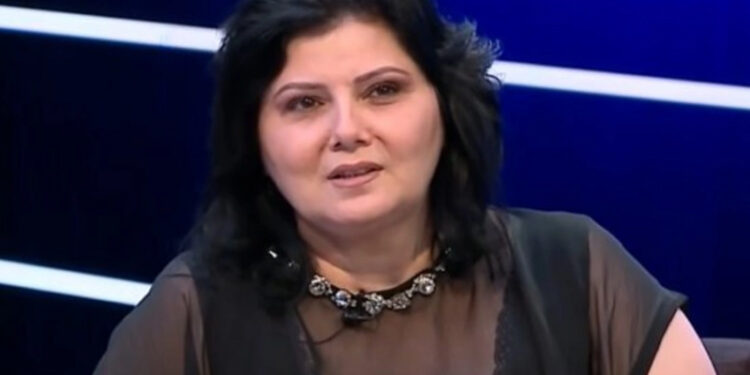 Zülfiyyə buna görə "Lexus" markalı maşınını satdı, borca düşdü - VİDEO