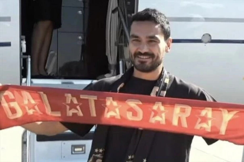 İlkay Gündoğan "Qalatasaray" üçün İstanbula gəldi