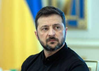 Rusiya Donetskdə kəndi bombaladı –  20-dən çox ölü var