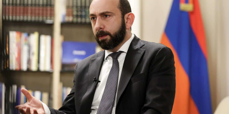 Mirzoyan: Ermənistanla Azərbaycan arasında eskalasiya riski minimaldır