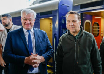 Polşa XİN rəhbəri Ukraynaya səfər edib