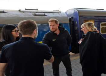 Şahzadə Harri Ukraynaya səfər edib