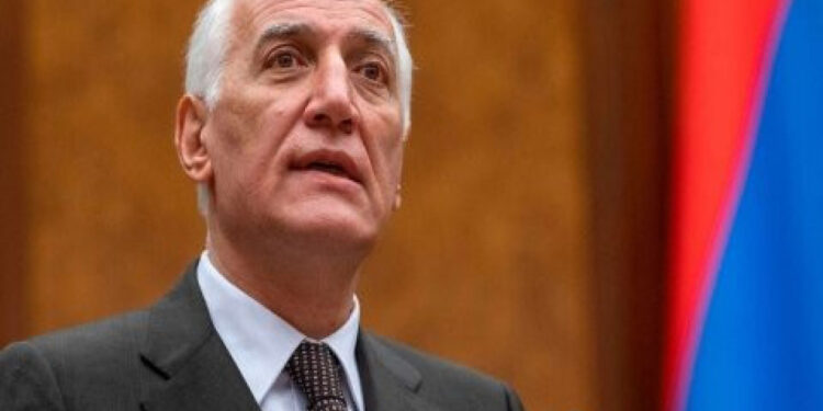 Ermənistan Rusiyanın kiçik qardaşı deyil - Xaçaturyan