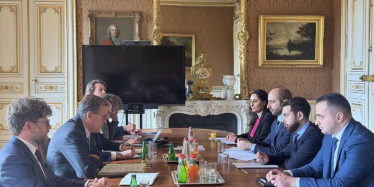 Ermənistan və Fransa strateji tərəfdaşlıq haqqında sənəd imzalayacaq