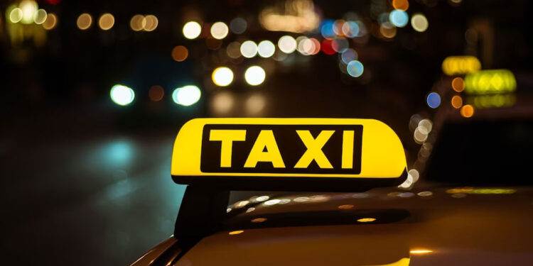 Antiinhisar Xidmətindən aeroportda taksilərlə bağlı yeni qaydalara münasibət: Təhlillər aparılır