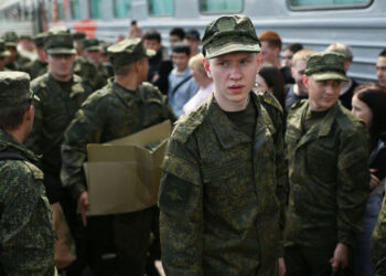 Rusiyada hərbi xidmətə çağırış ilboyu aparılacaq