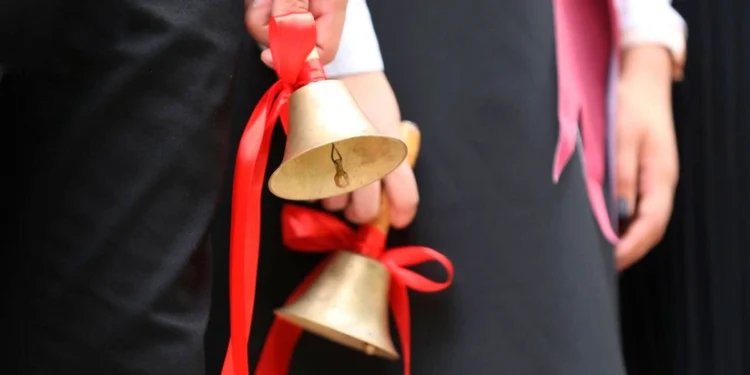 Kəlbəcərdə 33 il sonra ilk zəng çalınıb