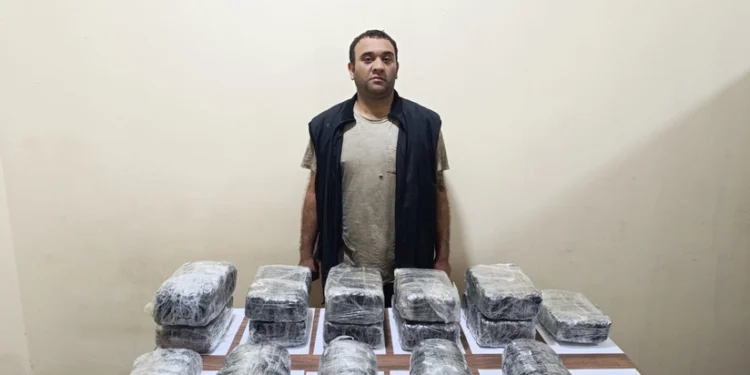 İrandan 16 kq narkotikin ölkəyə keçirilməsinin qarşısı alınıb