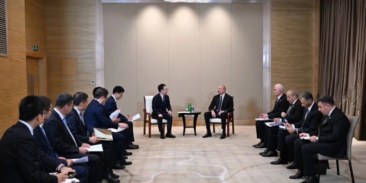 İlham Əliyev Xı Yınfen ilə görüşüb - FOTOLAR