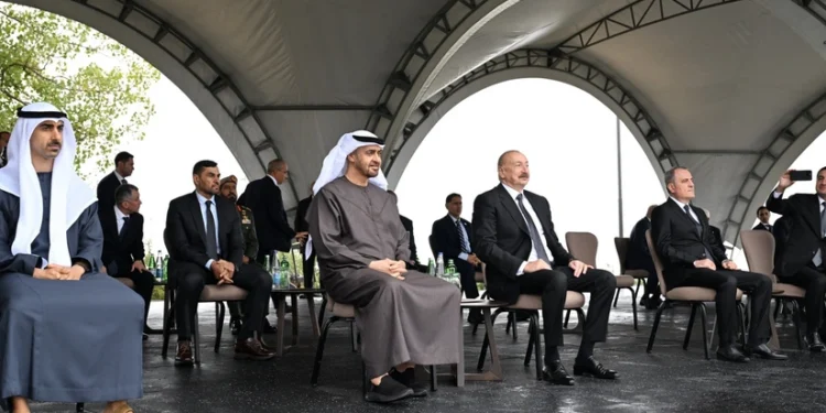 Azərbaycan və BƏƏ prezidentləri Qarabağ atlarının şousunu izləyiblər