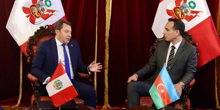 Elnur Məmmədov Peru XİN başçısı ilə görüşüb