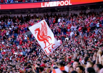 “Liverpul”un azarkeşi Ginnesin Rekordlar Kitabına düşdü