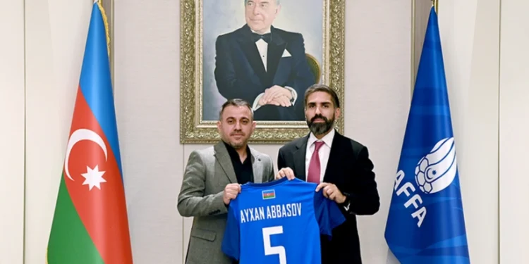 AFFA prezidenti milli komandanın baş məşqçisi ilə görüşüb