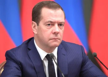 Medvedev: “ABŞ Rusiyaya qarşı bütün sanksiyaları ləğv etməlidir”
