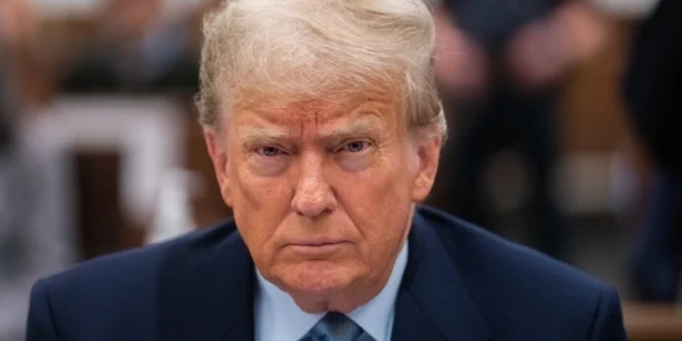 Trampın müayinə oluna biləcəyi tibb mərkəzində təhlükəsizlik artırılmayıb