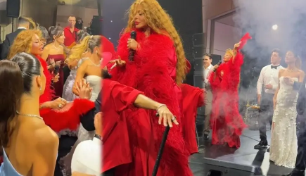 Ulduzlar Zeynəb Xanlarovanın nəvəsinin toyunda - VİDEO