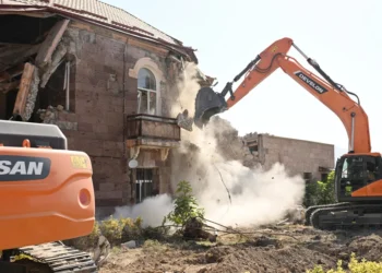 Xankəndidə qondarma rejimin “Xarici İşlər Nazirliyi”nin binası sökülür