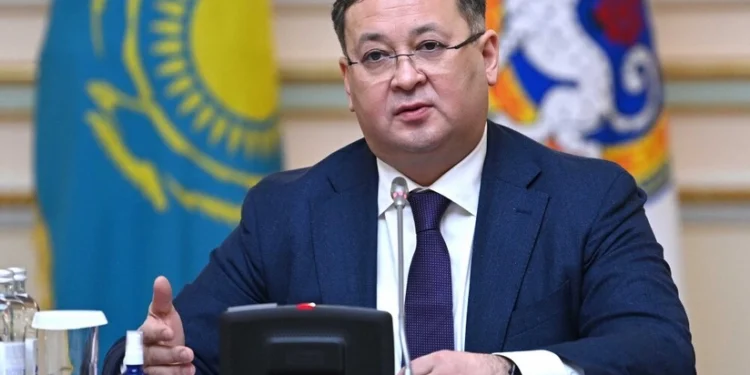 Saxlanıldığım barədə yalan xəbər yayılanda işdə idim - Nazir