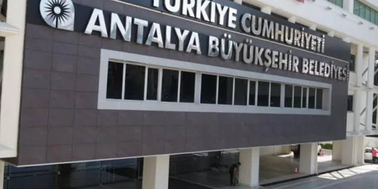 Antalya Böyükşəhər Bələdiyyəsində "rüşvət" əməliyyatı: 20 nəfər...